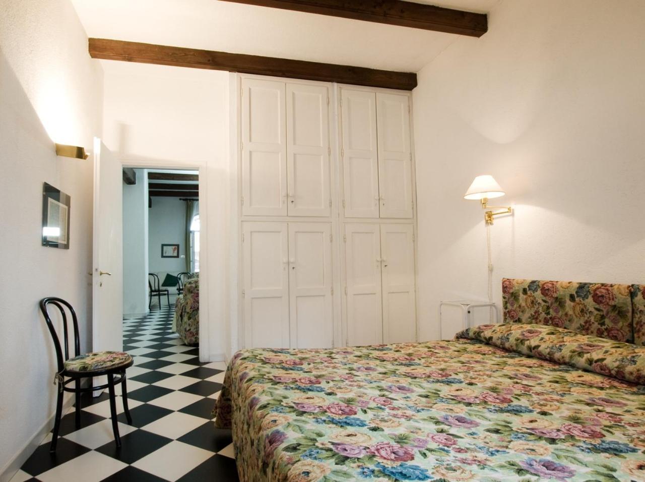 Agriturismo Il Torrione Пинероло Экстерьер фото